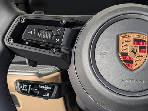 New 2026 Porsche Cayenne Coupe image 38