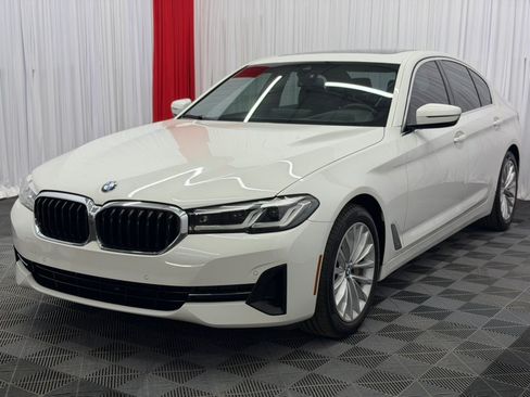 Used 2023 BMW 530i xDrive w/ Premium Package AWD/4WD image 9