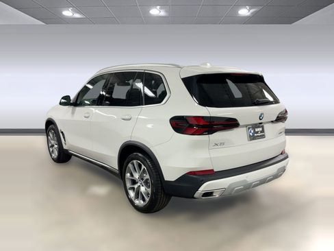 Used 2026 BMW X5 sDrive40i w/ Premium Package RWD image 3