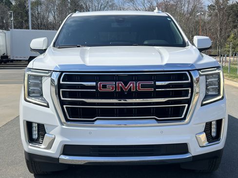 Used 2021 GMC Yukon SLT w/ SLT Luxury Plus Package image 4