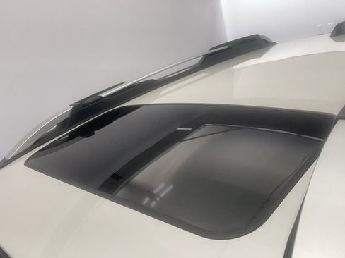 Used 2024 Subaru Outback Touring XT image 7