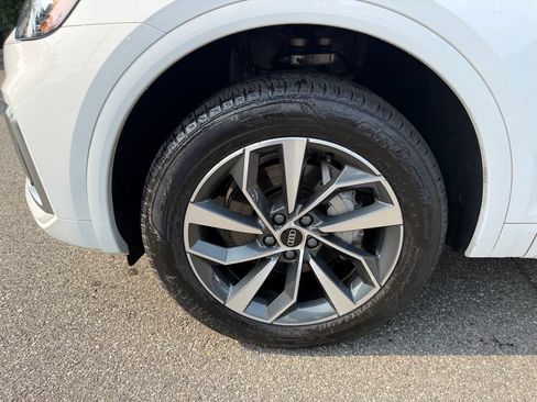 Certified 2023 Audi Q5 2.0T Premium Plus w/ Premium Plus Package AWD/4WD image 9