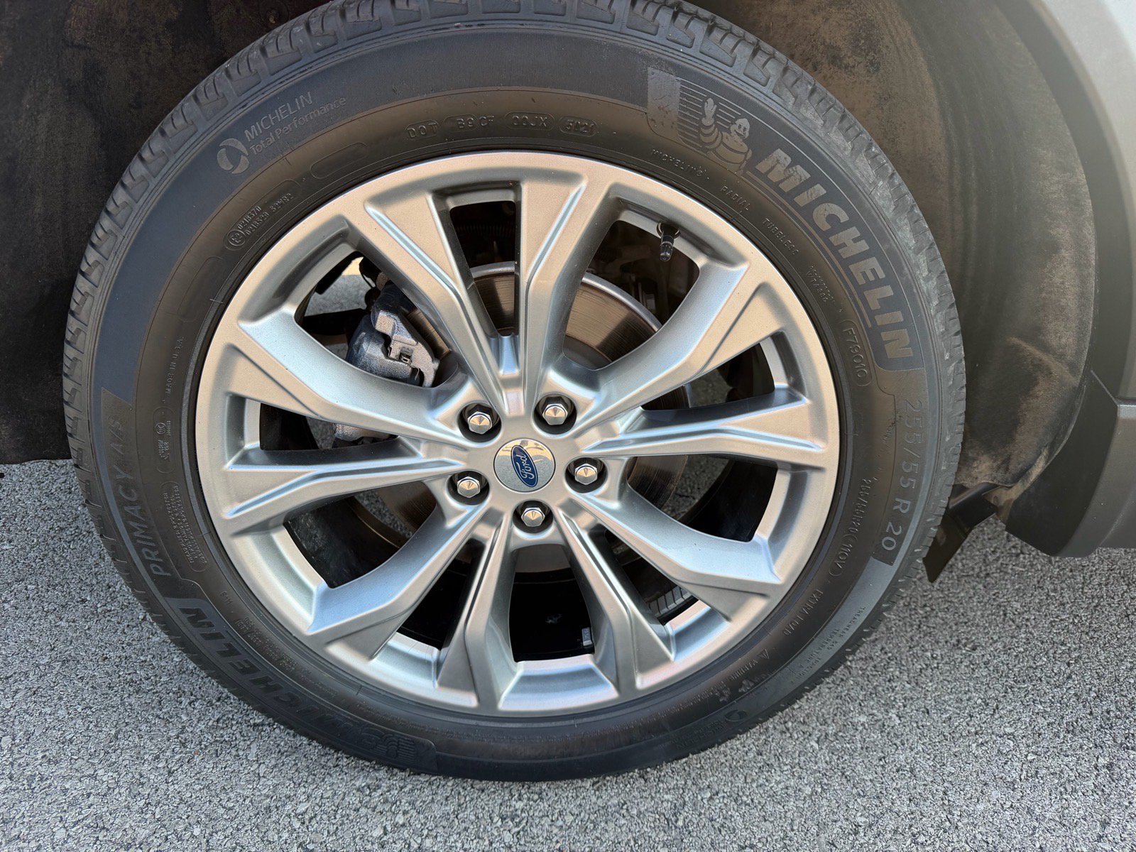 Used 2022 Ford Explorer Limited AWD/4WD image 18