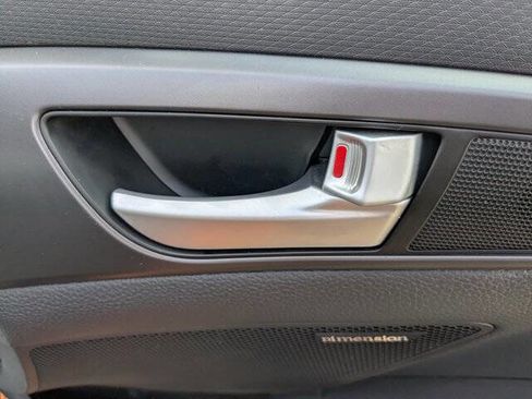 Used 2016 Hyundai Veloster Turbo image 33