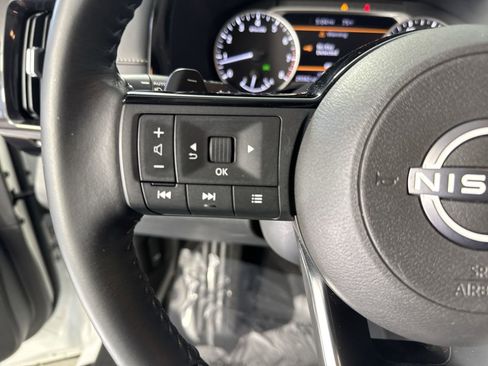 Certified 2023 Nissan Pathfinder SV image 14