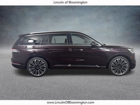 Certified 2023 Lincoln Aviator Black Label w/ Dynamic Handling Package AWD/4WD image 9