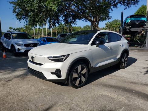 Certified 2023 Volvo C40 P8 Recharge Ultimate w/ Protection Package Premier AWD/4WD image 3