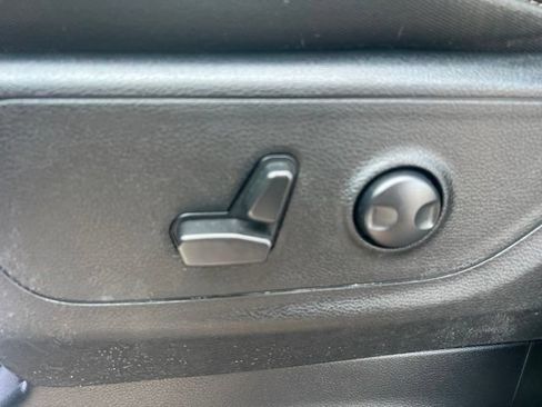 Used 2022 RAM 1500 Big Horn AWD/4WD image 26