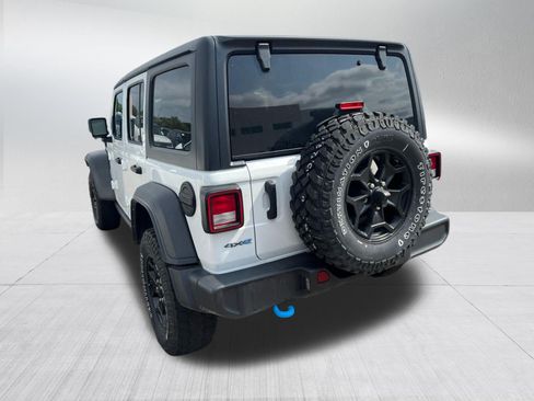Used 2023 Jeep Wrangler Unlimited w/ Cold Weather Group AWD/4WD image 10