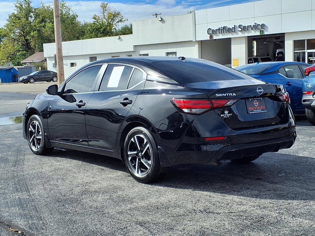 Used 2025 Nissan Sentra SV w/ All-Weather Package FWD image 6