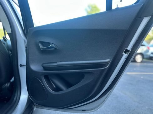 Used 2015 Chevrolet Volt Premium w/ Premium Trim Package image 25