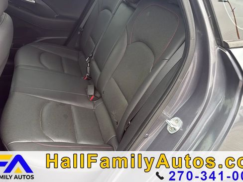 Used 2018 Hyundai Elantra GT Sport image 14