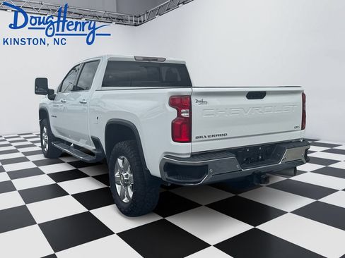 Used 2022 Chevrolet Silverado 2500 LTZ w/ LTZ Plus Package AWD/4WD image 3