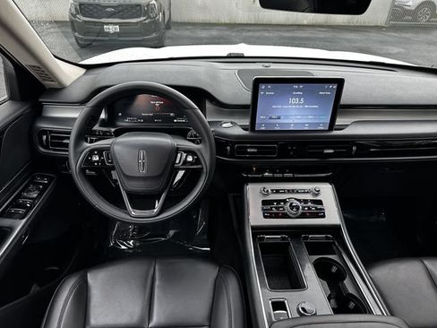 Certified 2023 Lincoln Aviator AWD w/ Premium Package image 13