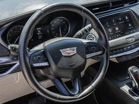 Used 2021 Cadillac XT4 Luxury image 24