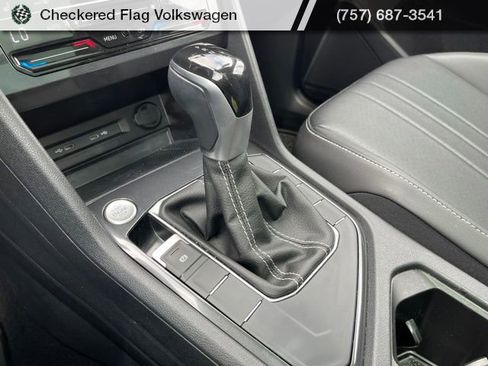 Used 2023 Volkswagen Tiguan SE FWD image 40