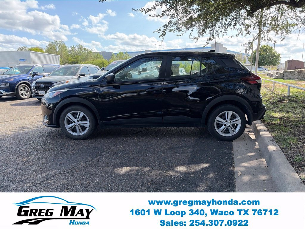 Used 2024 Nissan Kicks S FWD image 4