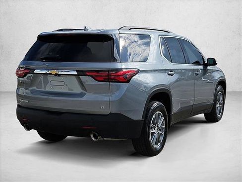 Used 2023 Chevrolet Traverse LT image 5