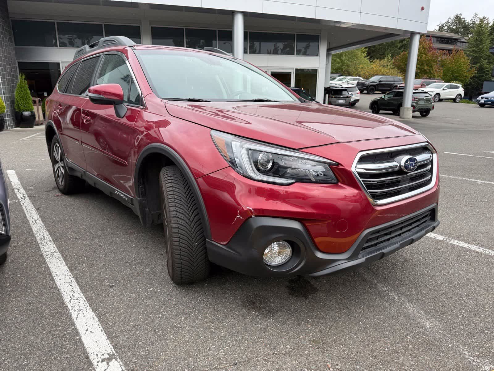 Used 2018 Subaru Outback 3.6R Limited AWD/4WD image 4