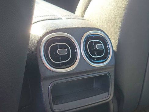 Used 2022 Mercedes-Benz C 300 Sedan image 13