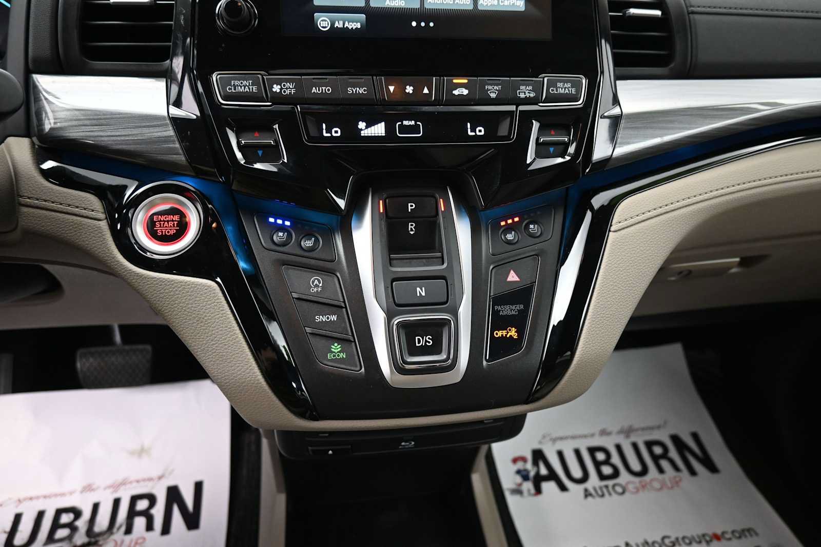 Used 2024 Honda Odyssey Elite image 9