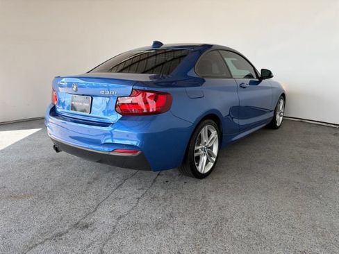 Used 2017 BMW 230i xDrive Coupe AWD/4WD image 5