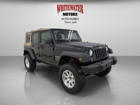 Used 2018 Jeep Wrangler Unlimited Sport w/ Connectivity Group image 5