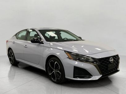 Used 2024 Nissan Altima 2.5 SR w/ SR Premium Package