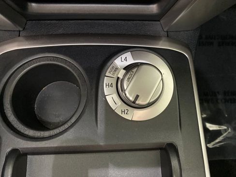 Certified 2024 Toyota 4Runner SR5 Premium image 24