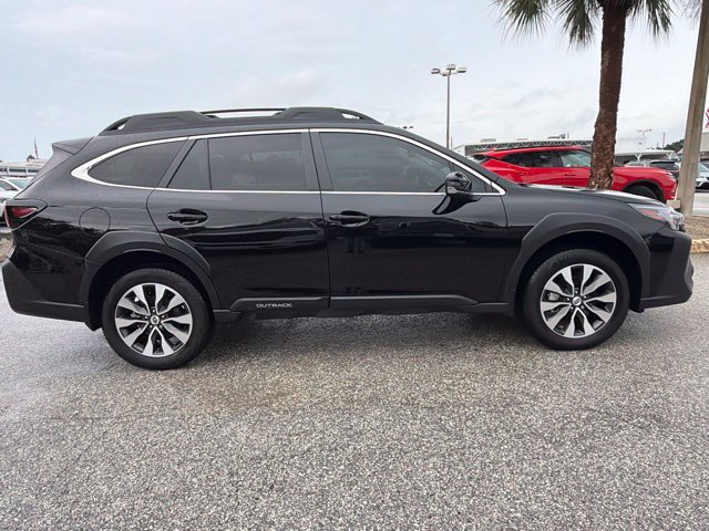 Used 2025 Subaru Outback Limited w/ Popular Package #2 AWD/4WD image 4