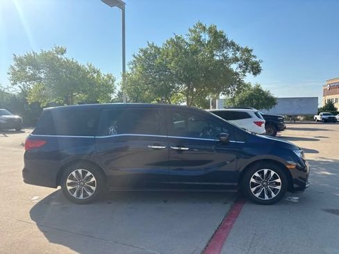 Used 2021 Honda Odyssey EX-L image 4