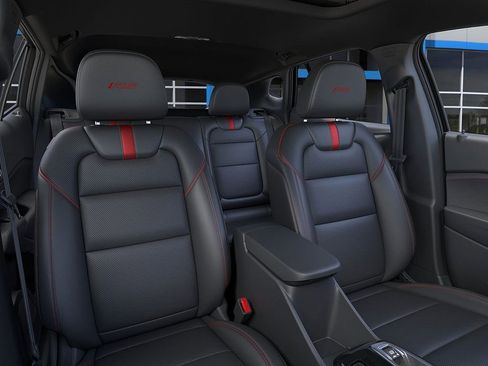 New 2026 Chevrolet Trax RS w/ Sunroof Package image 16