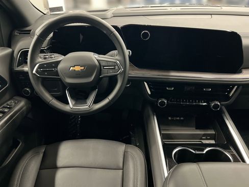 Used 2025 Chevrolet Tahoe LT image 19