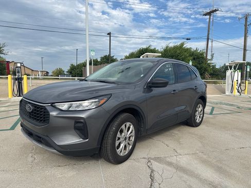 Used 2024 Ford Escape Active AWD/4WD image 7