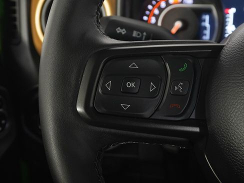 Used 2025 Jeep Wrangler Unlimited Rubicon w/ Convenience Group AWD/4WD image 18