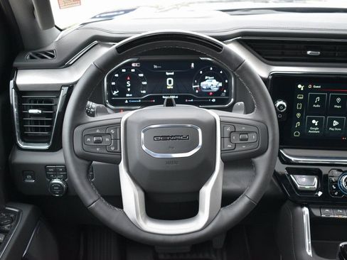 New 2025 GMC Sierra 1500 Denali image 17