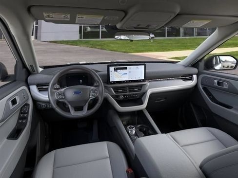 Used 2026 Ford Explorer Active w/ Active Comfort Package AWD/4WD image 9
