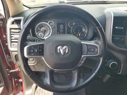Used 2019 RAM 1500 Big Horn AWD/4WD image 14