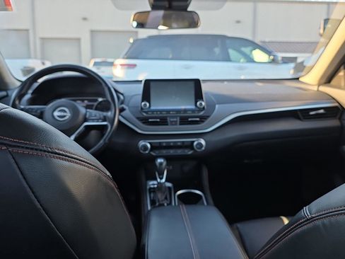 Used 2024 Nissan Altima 2.5 SR image 19