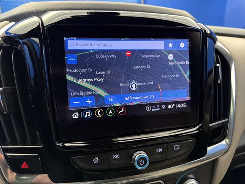 Used 2023 Chevrolet Traverse LT w/ LT Premium Package image 20