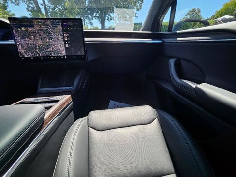 Used 2024 Tesla Model X AWD/4WD image 55