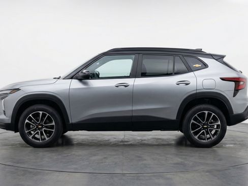 Used 2025 Chevrolet TrailBlazer LT image 5