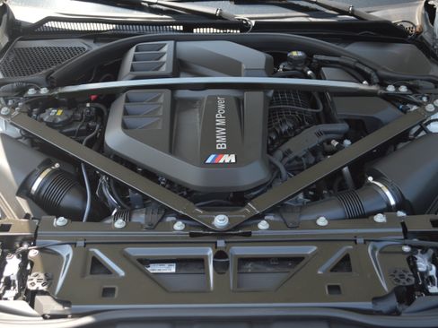 Used 2022 BMW M3 Competition w/ M Carbon Exterior Package AWD/4WD image 12