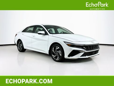 Used 2026 Hyundai Elantra Limited FWD image 1