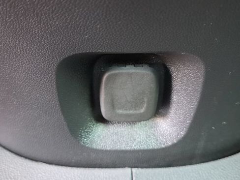 Used 2021 Chevrolet Malibu LS FWD image 43