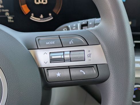 New 2026 Hyundai Kona SE image 23