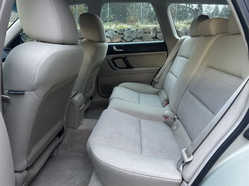 Used 2007 Subaru Outback 2.5i image 11