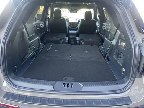 New 2026 Ford Explorer ST-Line w/ ST-Line Street Pack image 71
