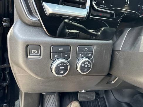 Used 2022 GMC Sierra 1500 Elevation w/ LPO, Elevation Black Package AWD/4WD image 13