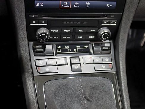 Used 2019 Porsche 718 Cayman S image 23